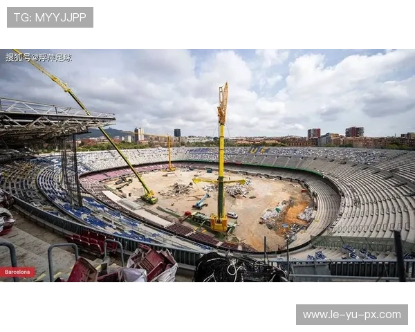 巴塞罗那足球俱乐部财政困境与重建之路:挑战与机遇并存 巴塞罗那足球俱乐部财政困境与重建之路:挑战与机遇并存